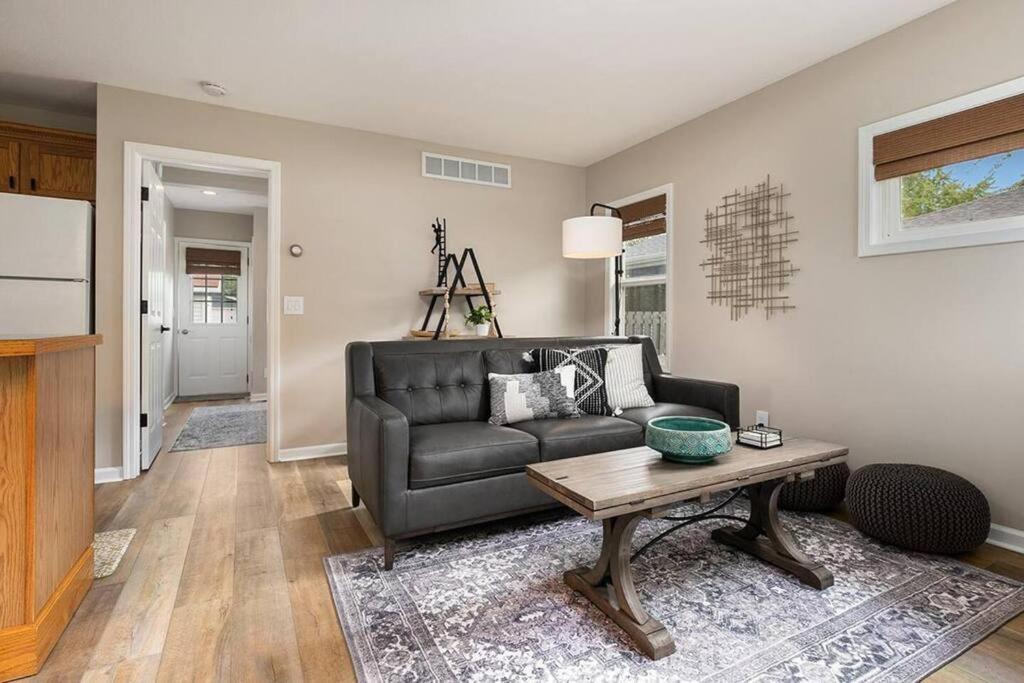2Min Walk Downtown-Pet Friendly-Offstreet Parking Villa Saugatuck Bagian luar foto