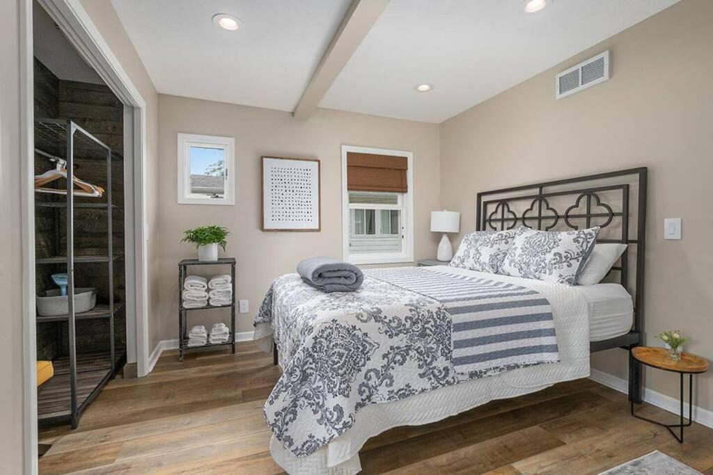 2Min Walk Downtown-Pet Friendly-Offstreet Parking Villa Saugatuck Bagian luar foto